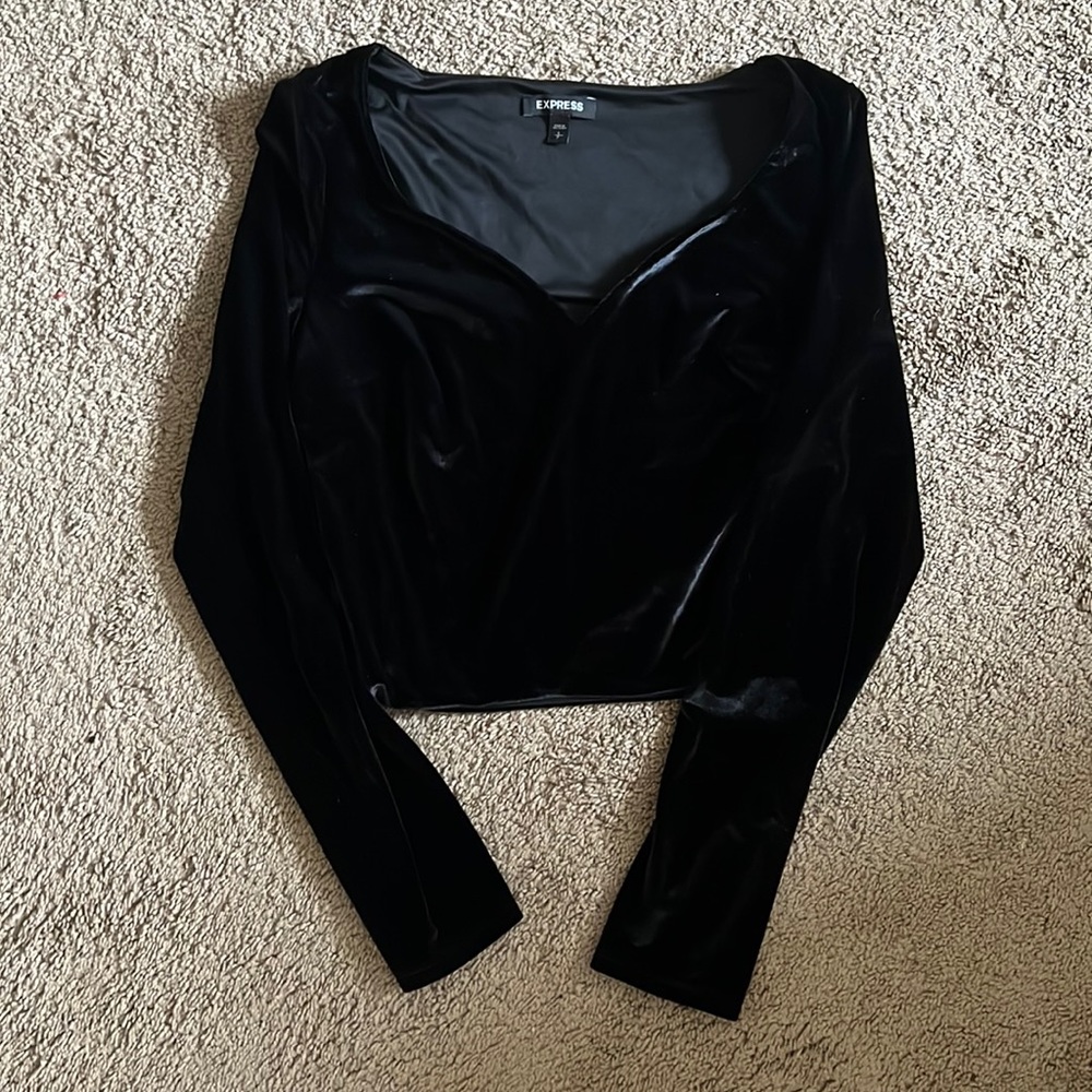 Gorgeous Express Top! Size Small